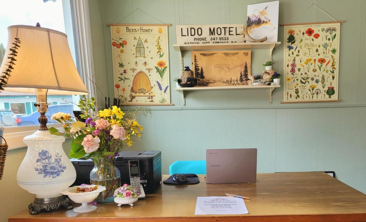 Lido Motel Radium Hot Springs Esterno foto